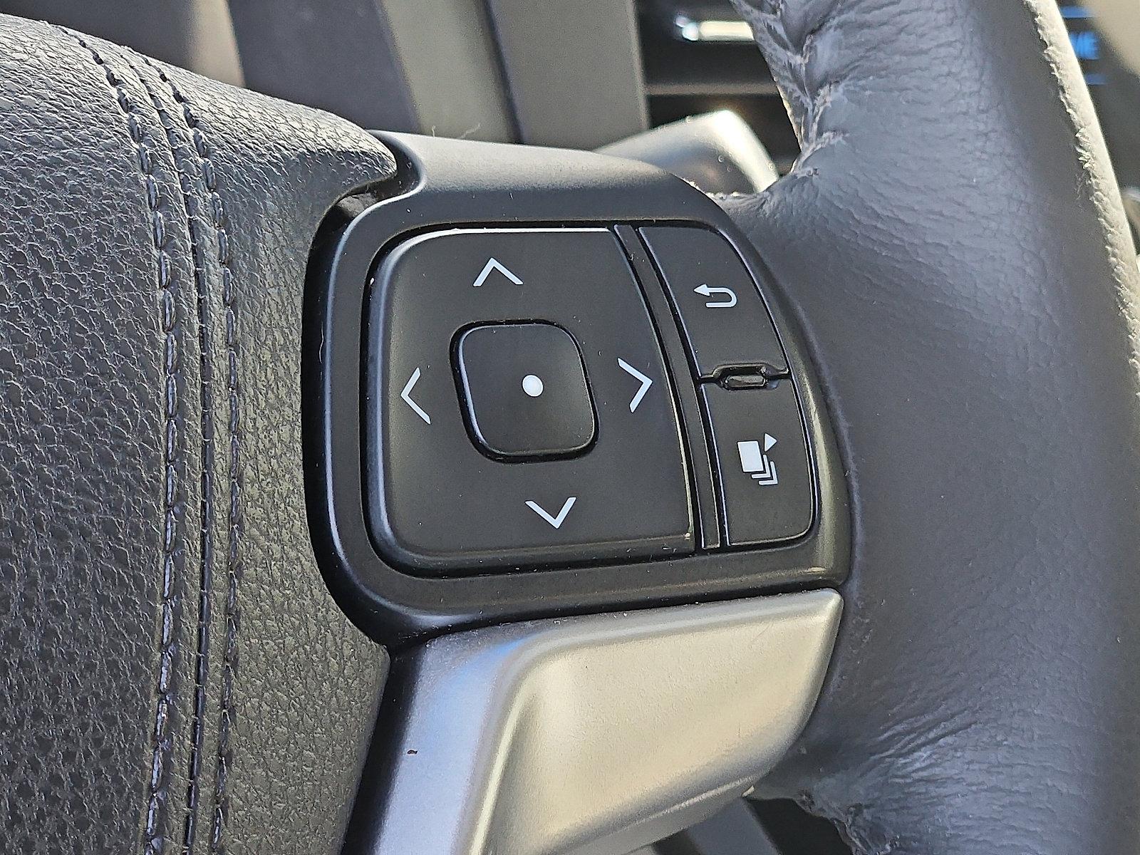 2015 Toyota Sienna Vehicle Photo in Trevose, PA 19053