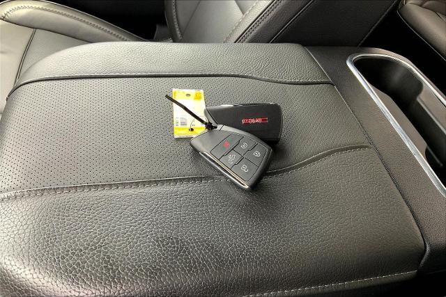 2024 GMC Sierra 1500 Vehicle Photo in TOPEKA, KS 66609-0000