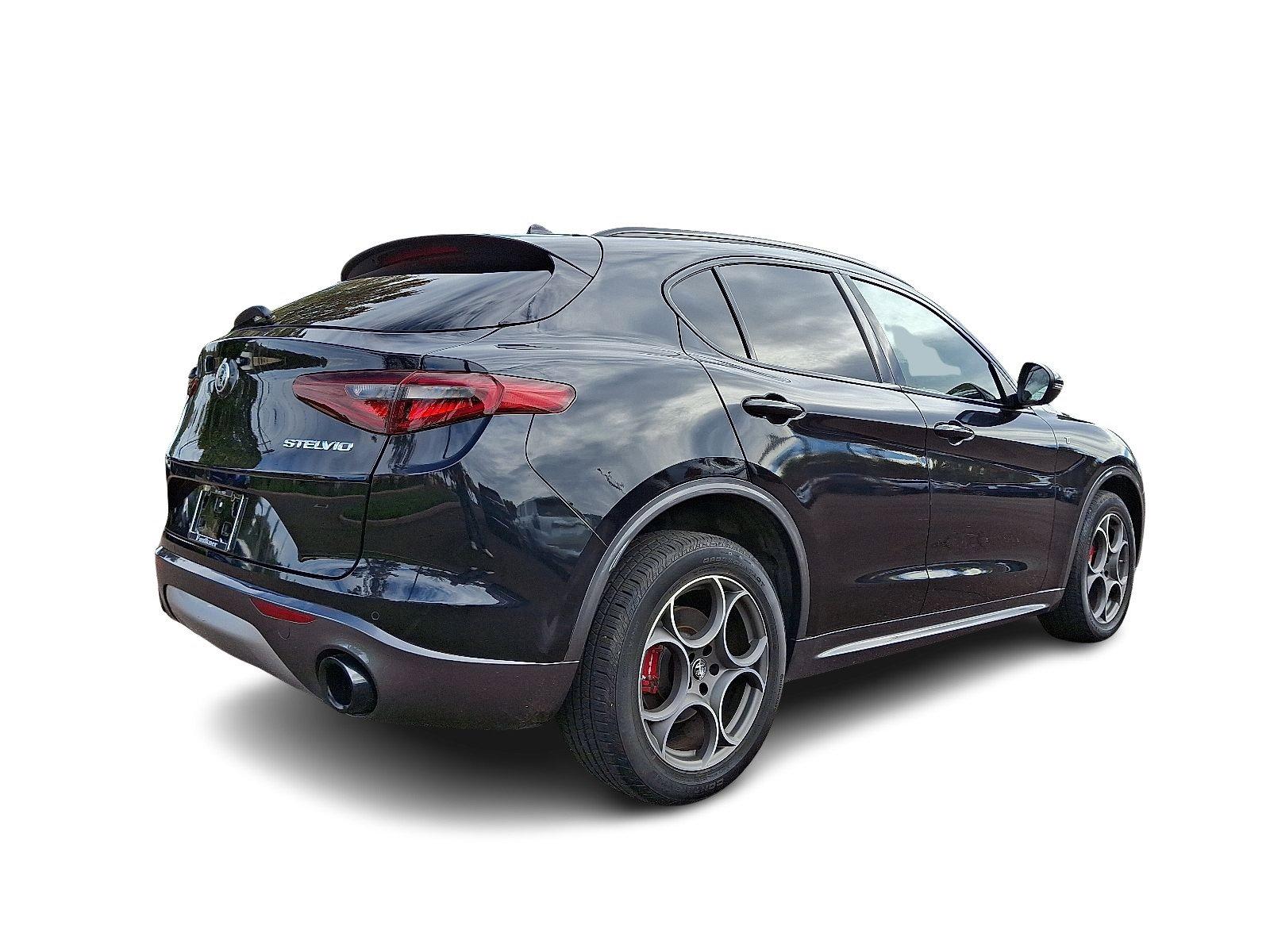 2022 Alfa Romeo Stelvio Vehicle Photo in Willow Grove, PA 19090