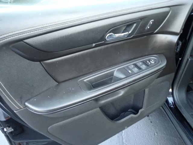 2017 Chevrolet Traverse Vehicle Photo in ZELIENOPLE, PA 16063-2910