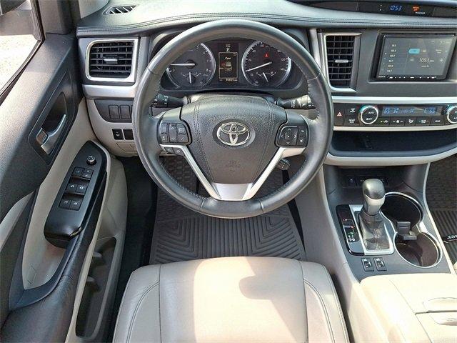 2016 Toyota Highlander Vehicle Photo in LANCASTER, PA 17601-0000