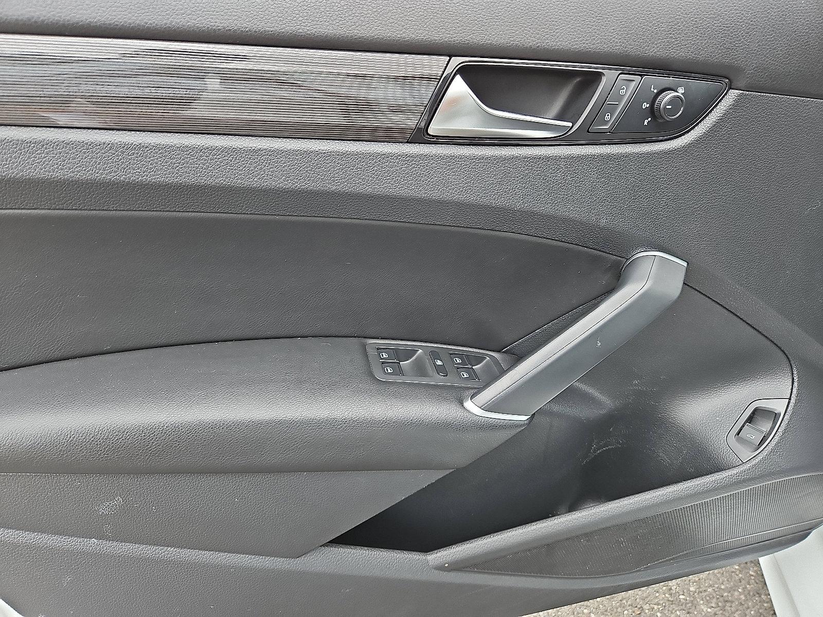 2020 Volkswagen Passat Vehicle Photo in Trevose, PA 19053