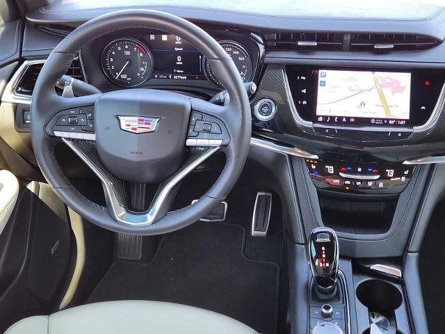 2023 Cadillac XT6 Vehicle Photo in DENTON, TX 76210-9321