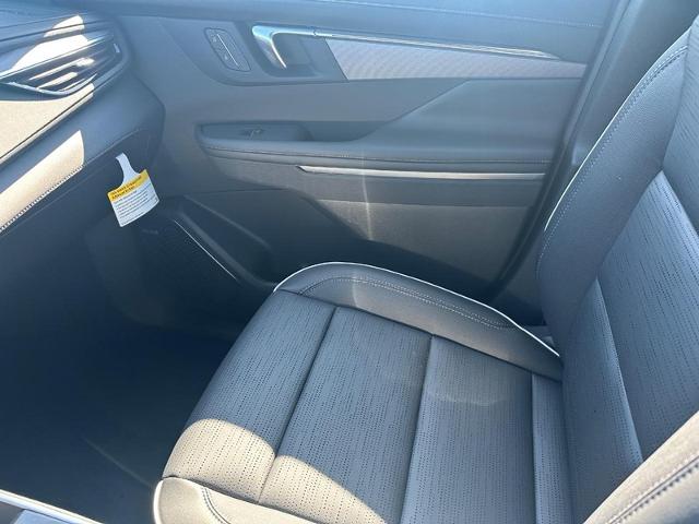 2025 Buick Enclave Vehicle Photo in COLUMBIA, MO 65203-3903
