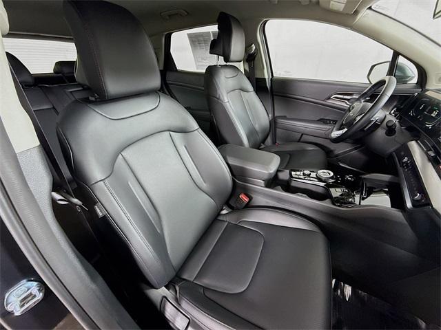 2025 Kia Sportage Hybrid Vehicle Photo in Everett, WA 98204