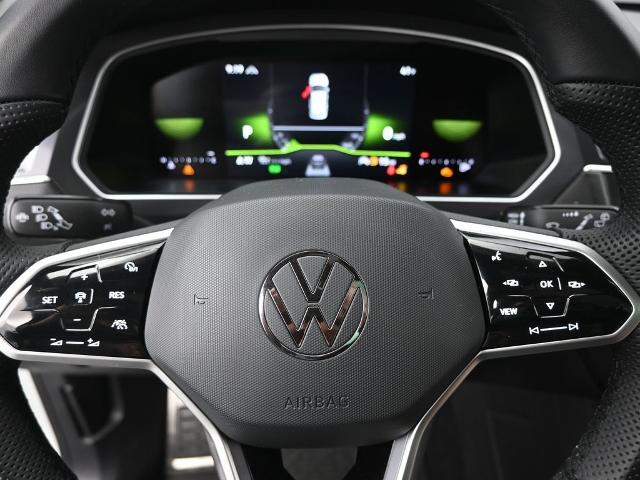 2024 Volkswagen Tiguan Vehicle Photo in Cedar Rapids, IA 52402