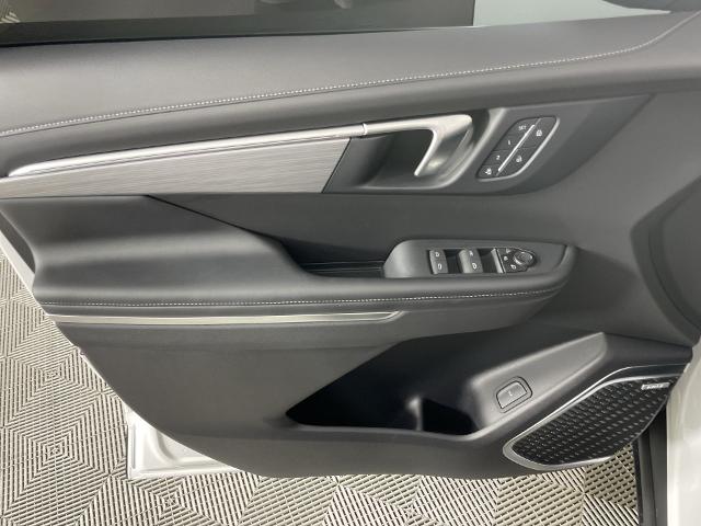 2025 Buick Enclave Vehicle Photo in GILBERT, AZ 85297-0402