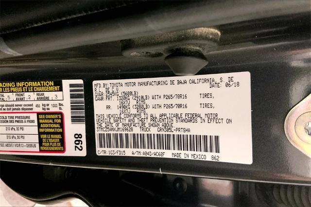 2018 Toyota Tacoma Vehicle Photo in Lees Summit, MO 64086