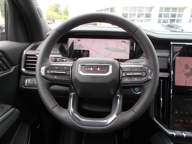 2025 GMC Acadia Vehicle Photo in LOWELL, MA 01852-4336