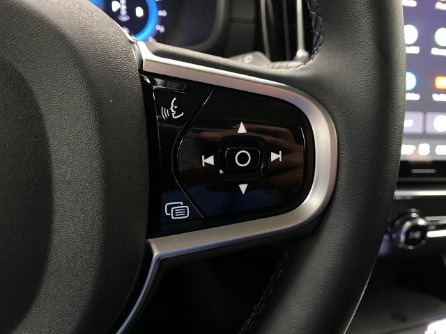 2025 Volvo XC90 Vehicle Photo in Appleton, WI 54913