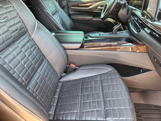 2022 Cadillac Escalade ESV Vehicle Photo in DENTON, TX 76210-9321