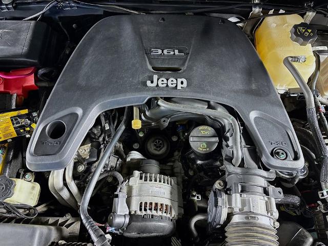 2021 Jeep Gladiator Vehicle Photo in PUYALLUP, WA 98371-4149