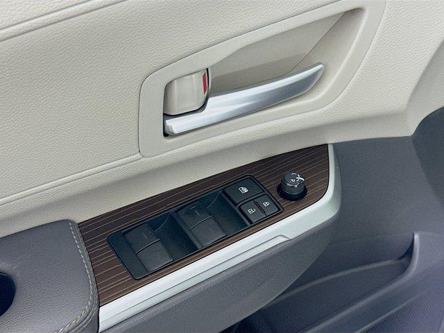 2022 Toyota Sienna Vehicle Photo in Flemington, NJ 08822