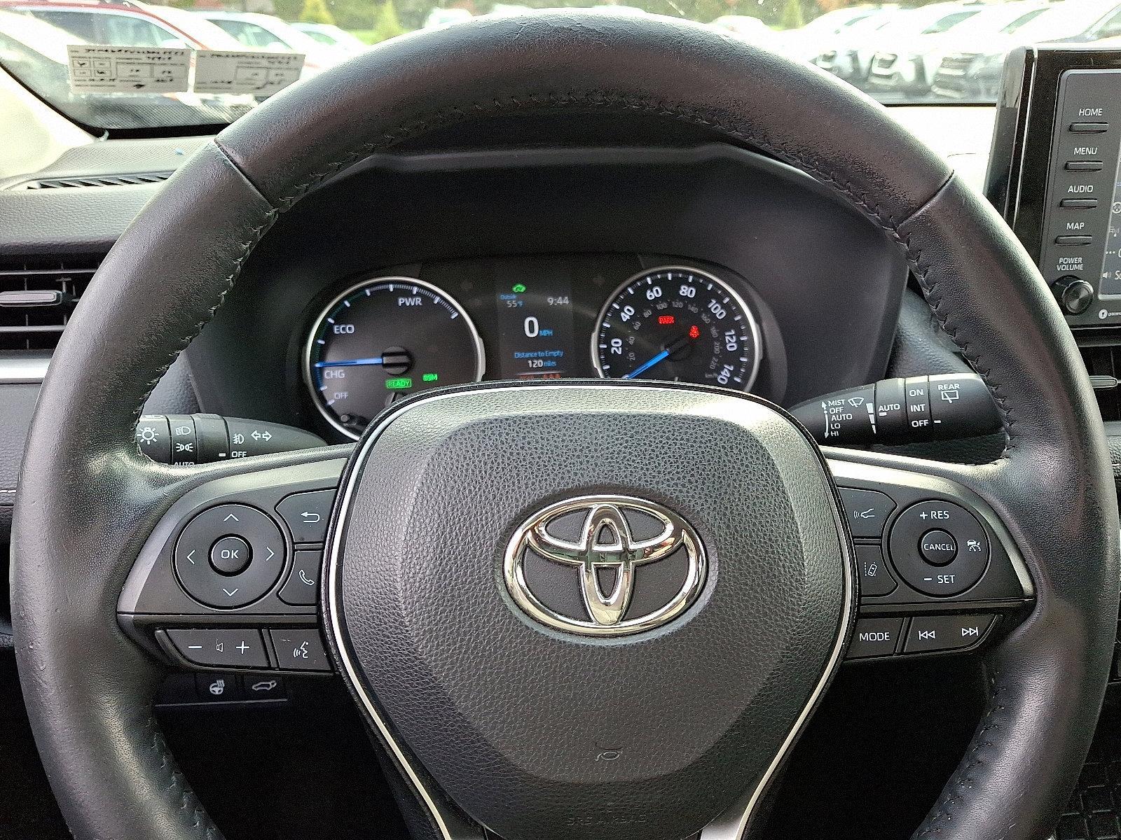2020 Toyota RAV4 Vehicle Photo in Easton, PA 18045