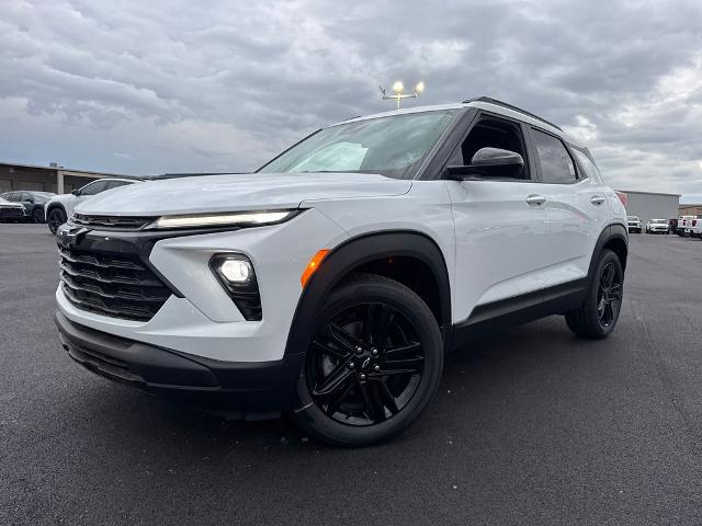 Summit White 2026 Chevrolet Trailblazer SUV / Crossover Front-Wheel Drive Continuously Variable Transmission