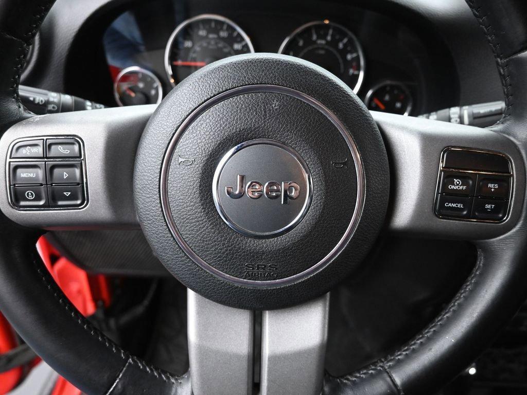 2013 Jeep Wrangler Unlimited Vehicle Photo in Cedar Rapids, IA 52402