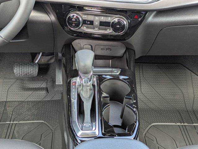 2025 Chevrolet Trax Vehicle Photo in BRUNSWICK, GA 31525-1881