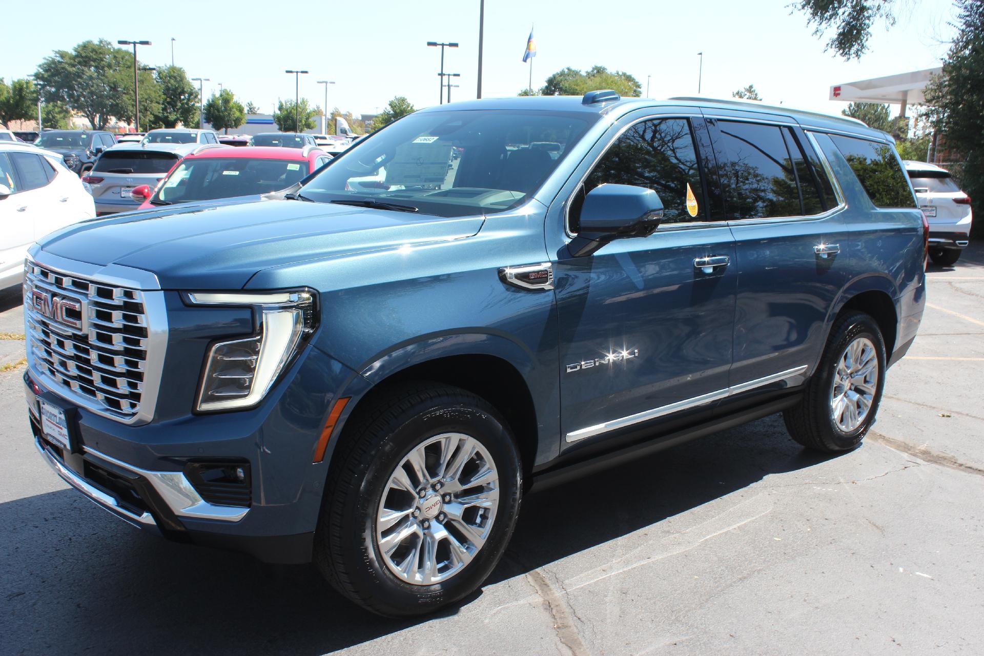 2025 GMC Yukon Vehicle Photo in AURORA, CO 80012-4011