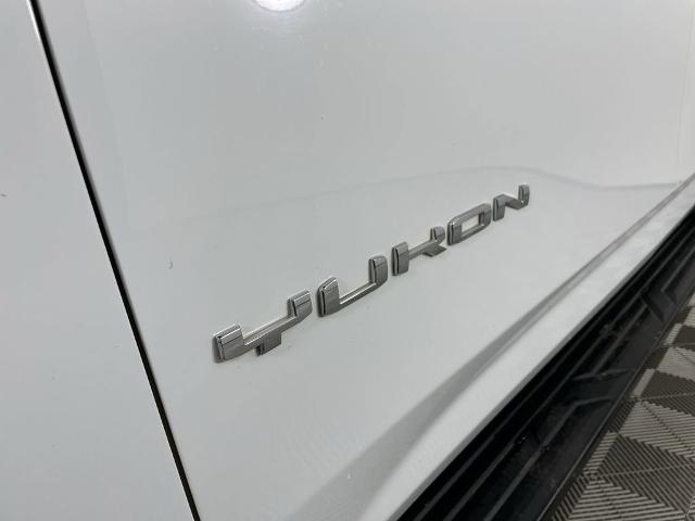 2023 GMC Yukon XL Vehicle Photo in GILBERT, AZ 85297-0402
