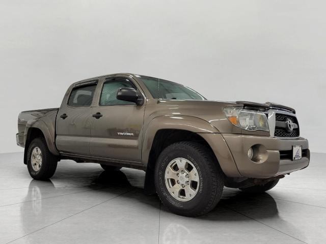 2011 Toyota Tacoma Vehicle Photo in Neenah, WI 54956