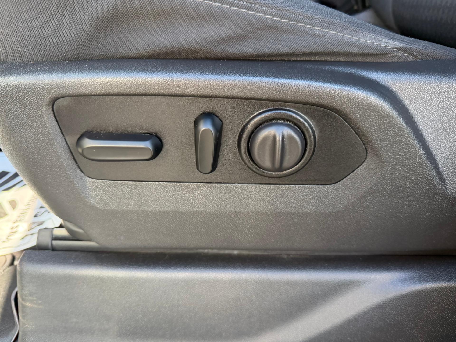 2021 GMC Sierra 1500 photo 27 of 32