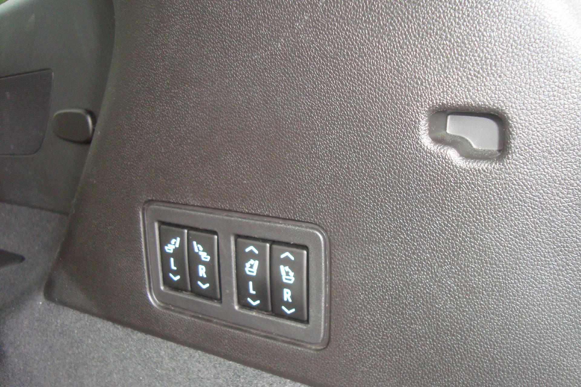 2023 Cadillac XT6 Vehicle Photo in PORTSMOUTH, NH 03801-4196