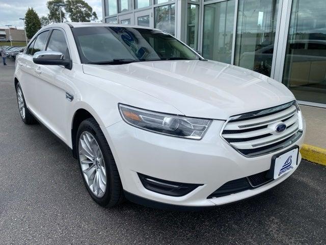 2016 Ford Taurus Vehicle Photo in Neenah, WI 54956