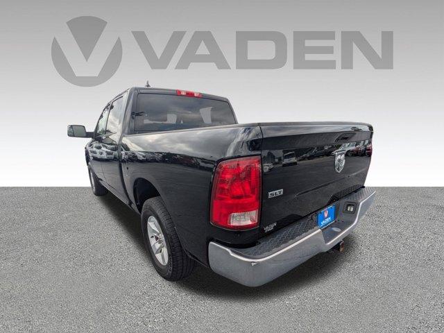 2023 Ram 1500 Classic Vehicle Photo in BRUNSWICK, GA 31525-1881