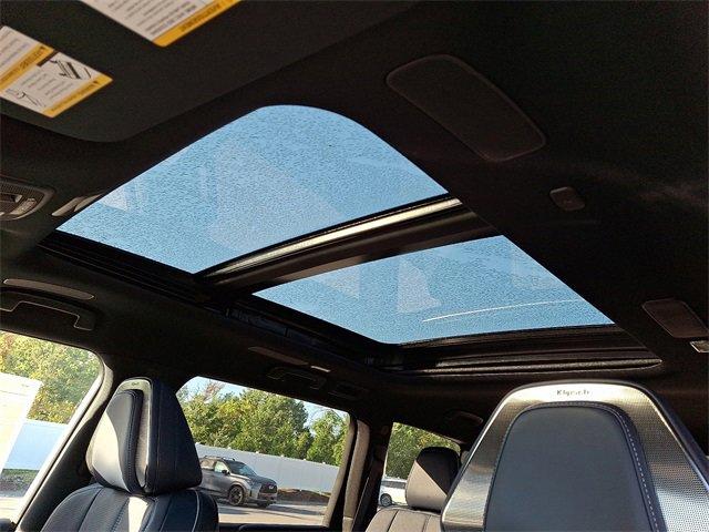 2026 INFINITI QX80 Vehicle Photo in Willow Grove, PA 19090