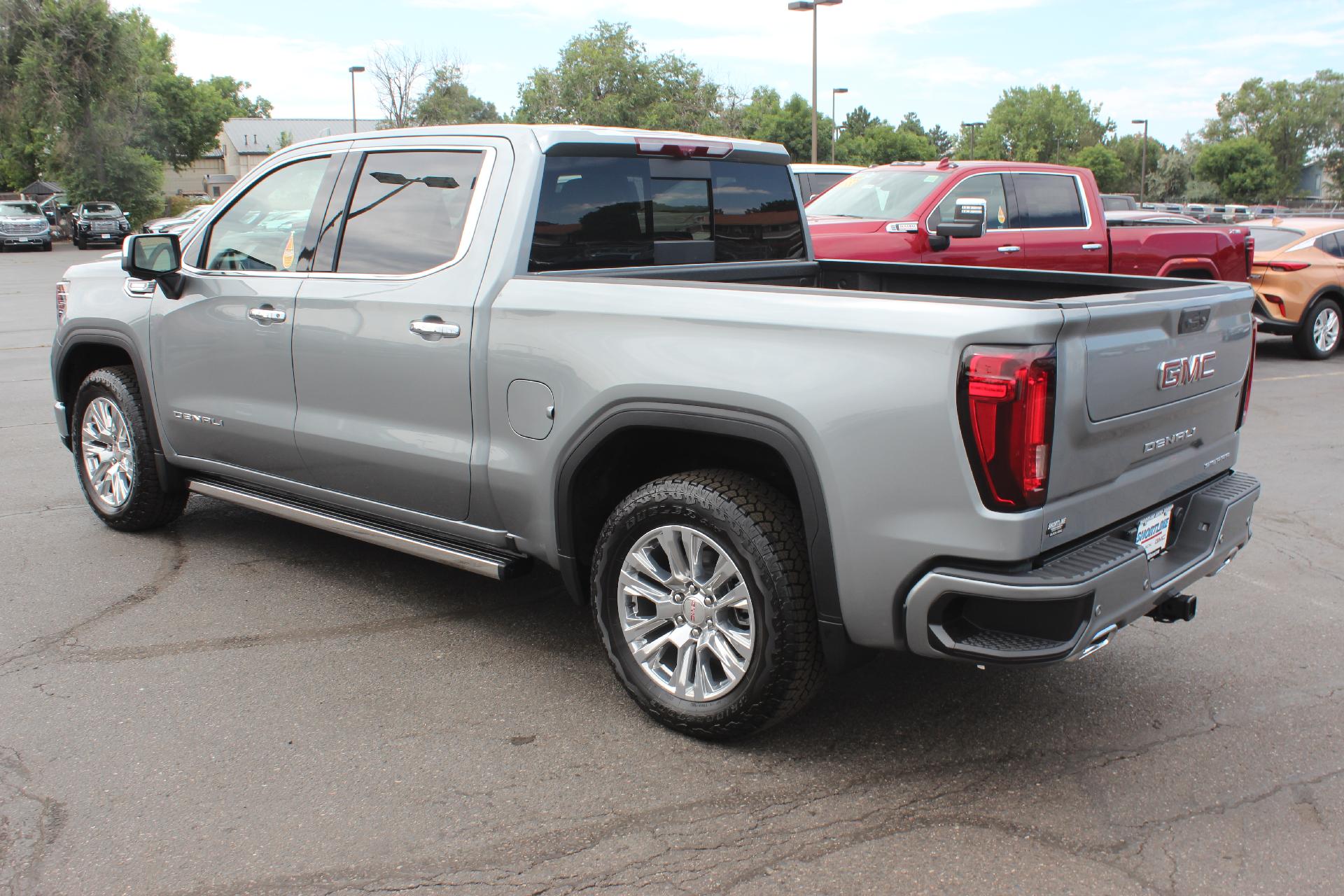 2025 GMC Sierra 1500 Vehicle Photo in AURORA, CO 80012-4011