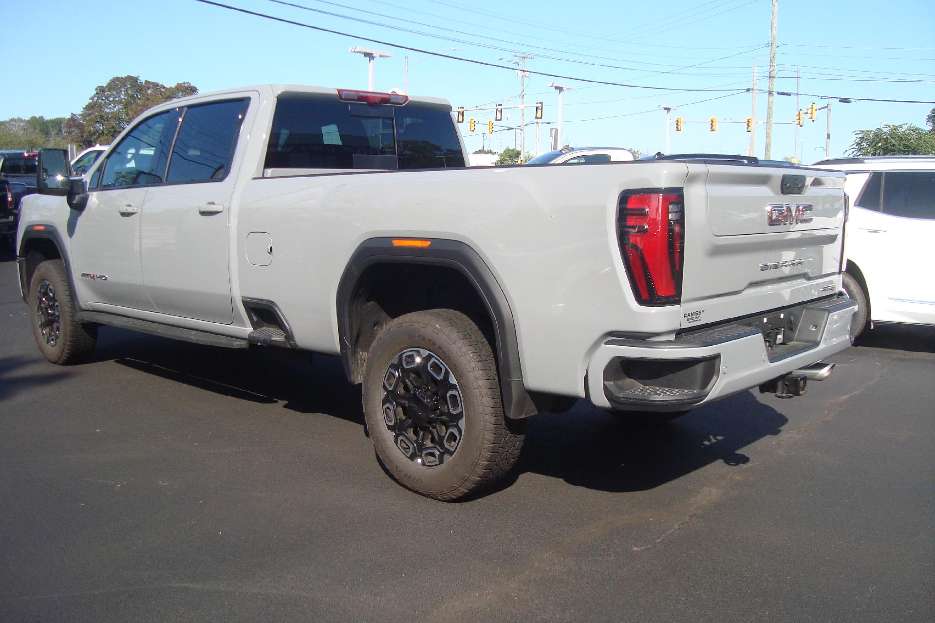 2025 GMC Sierra 3500HD Vehicle Photo in PORTSMOUTH, NH 03801-4196