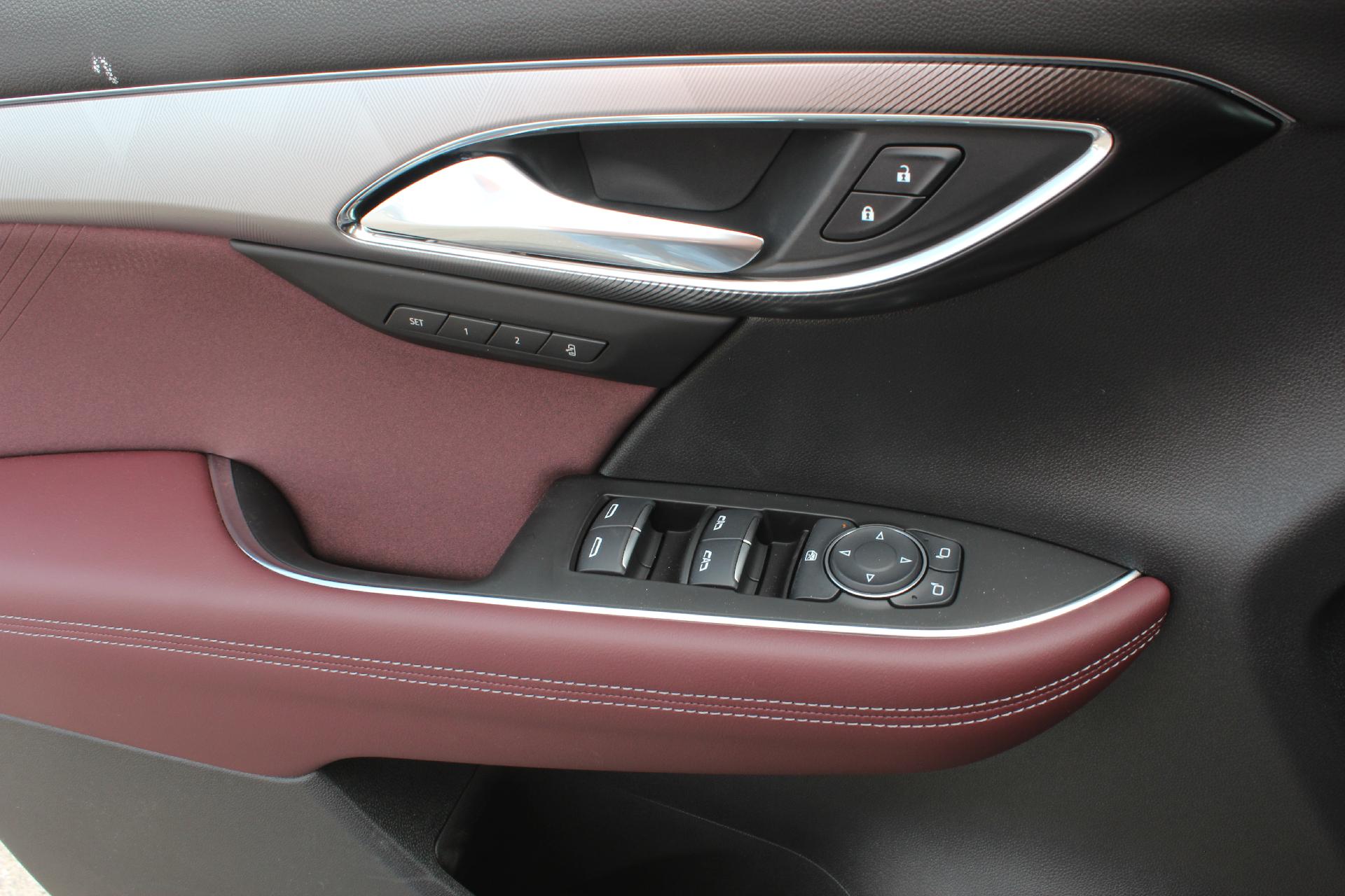 2025 Buick Envision Vehicle Photo in AURORA, CO 80012-4011