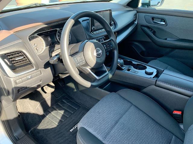 2022 Nissan Rogue Vehicle Photo in MOON TOWNSHIP, PA 15108-2571