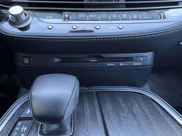 2022 Lexus LS 500 Vehicle Photo in LEOMINSTER, MA 01453-2952