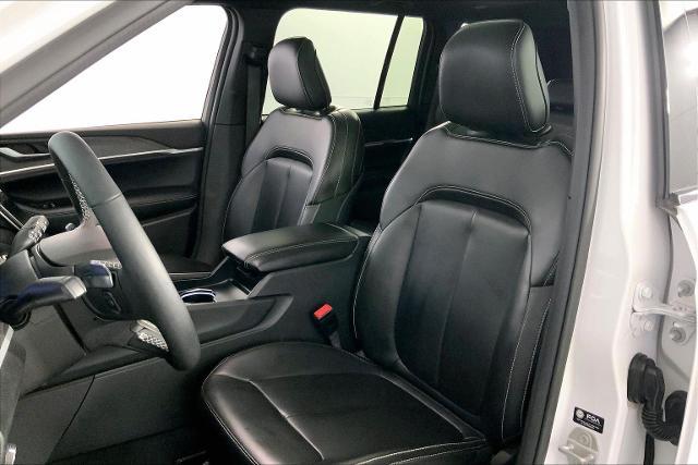 2024 Jeep Grand Cherokee Vehicle Photo in INDEPENDENCE, MO 64055-1314