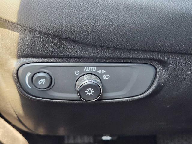 2022 Chevrolet Equinox Vehicle Photo in DENTON, TX 76210-9321