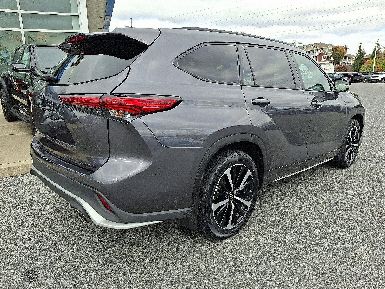 2022 Toyota Highlander Vehicle Photo in BETHLEHEM, PA 18017-9401