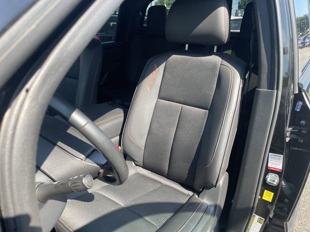 2023 Nissan Titan Vehicle Photo in Flemington, NJ 08822