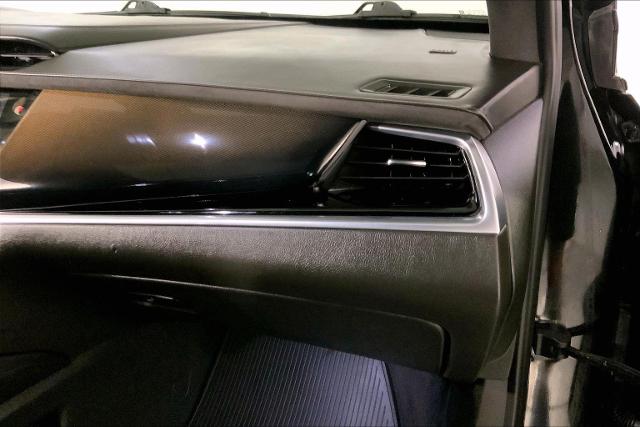2024 Cadillac XT6 Vehicle Photo in INDEPENDENCE, MO 64055-1377