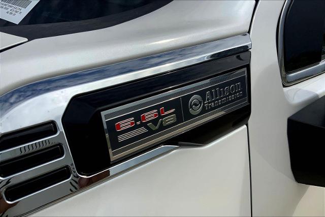 2025 GMC Sierra 2500 HD Vehicle Photo in TOPEKA, KS 66609-0000