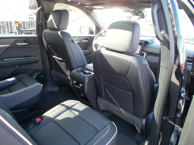 2026 GMC Acadia Vehicle Photo in LOWELL, MA 01852-4336