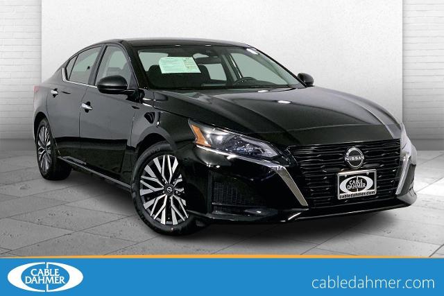 2024 Nissan Altima Vehicle Photo in KANSAS CITY, MO 64114-4502