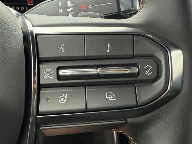 2025 GMC Acadia Vehicle Photo in COLUMBIA, MO 65203-3903