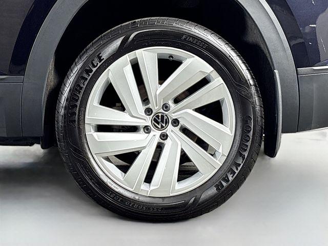 2023 Volkswagen Atlas Cross Sport Vehicle Photo in Puyallup, WA 98371