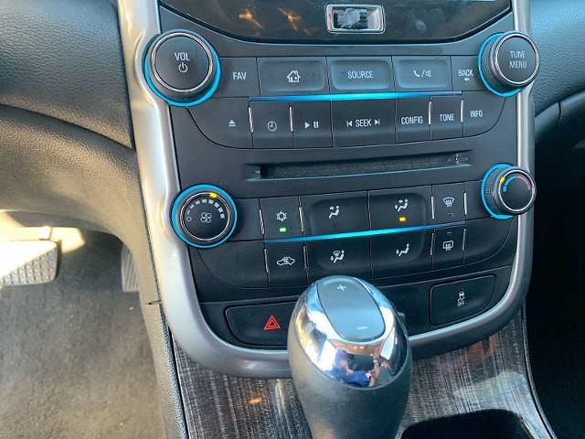 2015 Chevrolet Malibu Vehicle Photo in MOON TOWNSHIP, PA 15108-2571