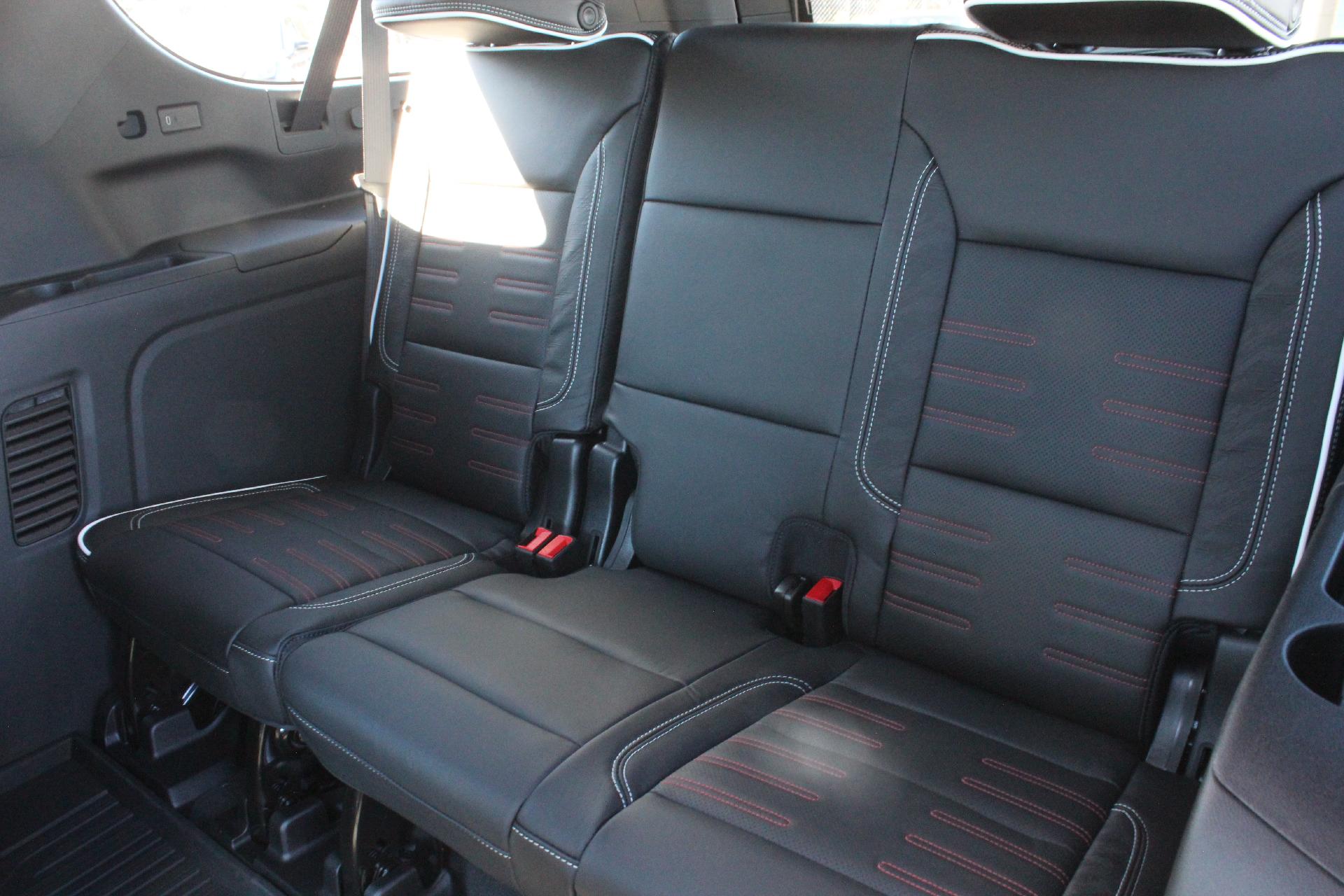 2026 GMC Yukon XL Vehicle Photo in AURORA, CO 80012-4011