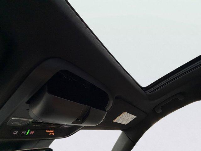 2024 Cadillac XT4 Vehicle Photo in LEOMINSTER, MA 01453-2952