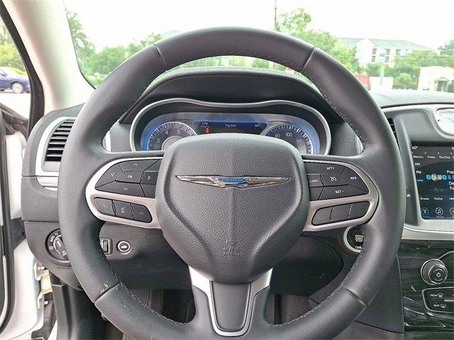 2017 Chrysler 300 Vehicle Photo in Willow Grove, PA 19090