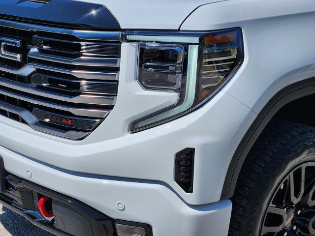 2025 GMC Sierra 1500 Vehicle Photo in DENTON, TX 76210-9321