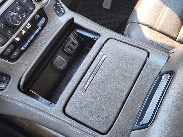 2018 GMC Yukon XL Vehicle Photo in DENTON, TX 76210-9321
